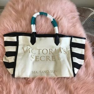 Victoria’s Secret tote.